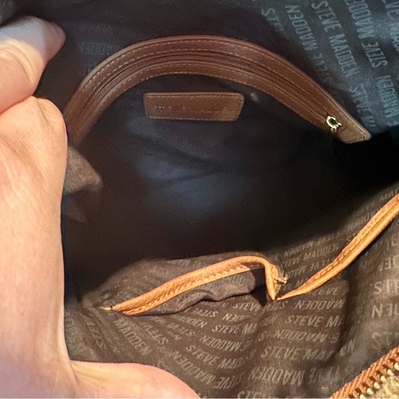 Steve Madden crossbody - Picture 4 of 6